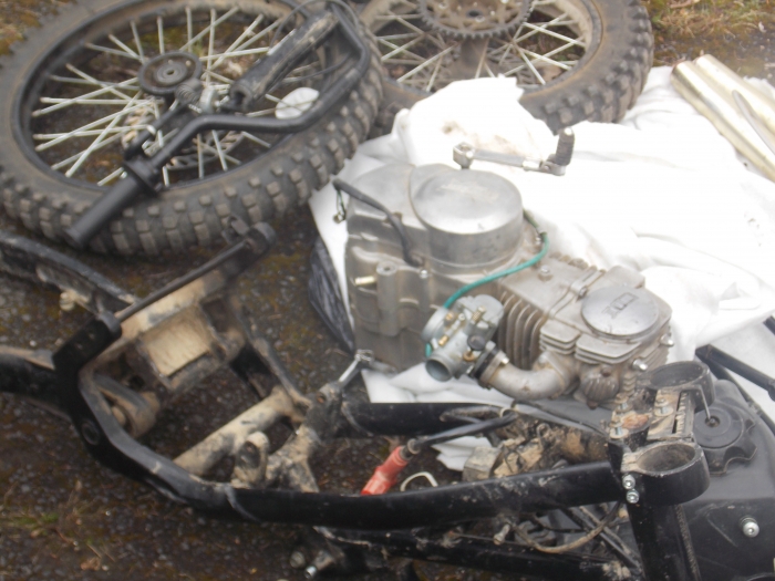 Контрабандний мотоцикл виявили прикордонники у легковику на Великоберезнянщині