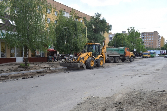 В Ужгороді розпочали ремонт частини вулиці Марії Заньковецької