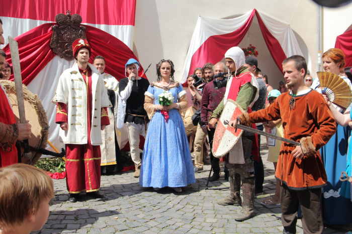 На Закарпатті володарка замку вийшла заміж за угорського графа Імре Текелі