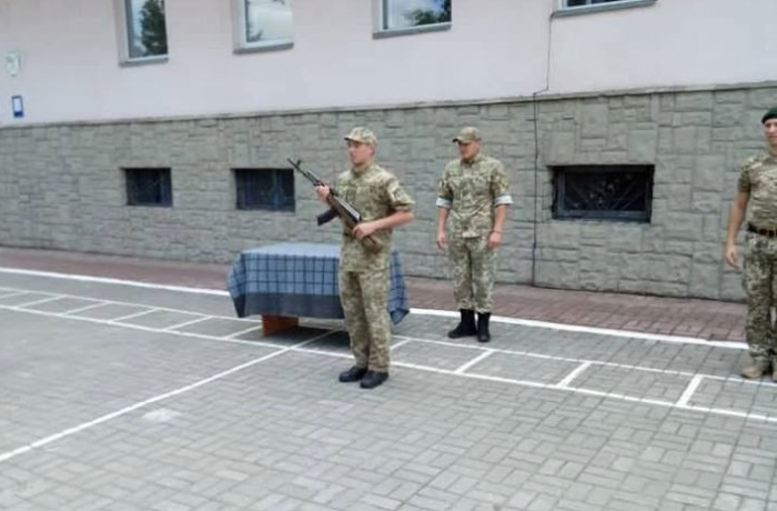 Бойову зброю видали військовослужбовцям прикордонного відділу "Великий Березний" на Закарпатті