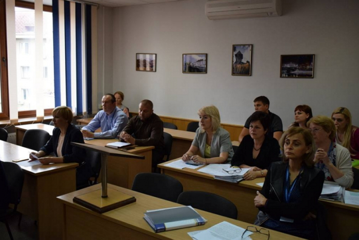 Члени Ужгородського виконкому прийняли рішення про переведення житлових приміщень у нежитлові