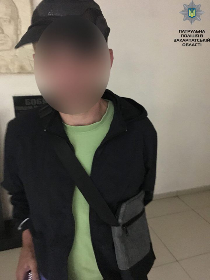 Патрульні Ужгорода мали нічні зустрічі із власниками наркотичних речовин