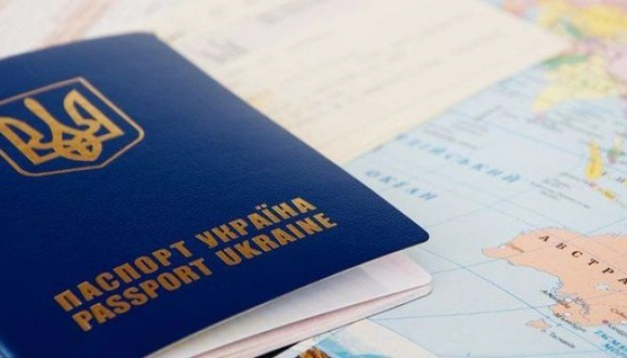 Що робити, якщо ви за кордоном залишилися раптом без паспорта? 