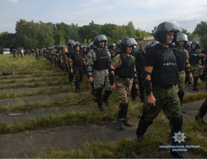 Закарпатська "Шипка" приймала спільні спецнавчання Нацполіції, Нацгвардії та ДСНС