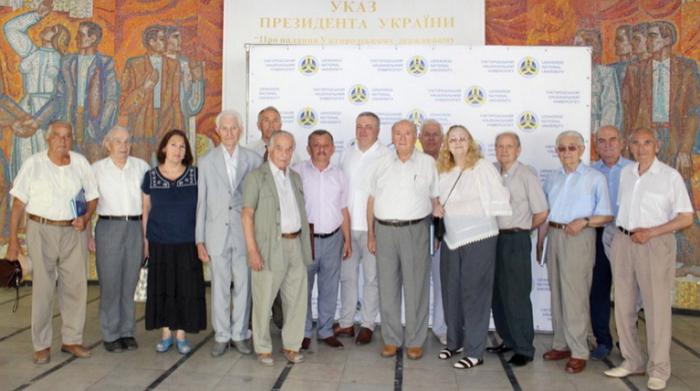 Ветеранів – творців історії УжНУ – у переддень свята Незалежності України зібрала Міжнародна асоціація випускників