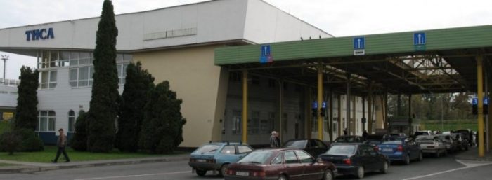 Кордони Закарпаття: без черг можна проїхати до Румунії, у Словаччину та Угорщину — невеличкі "корки"