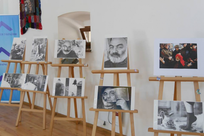 Унікальні раритетні експонати зі збірки родини Сергія Параджанова представили в Ужгороді