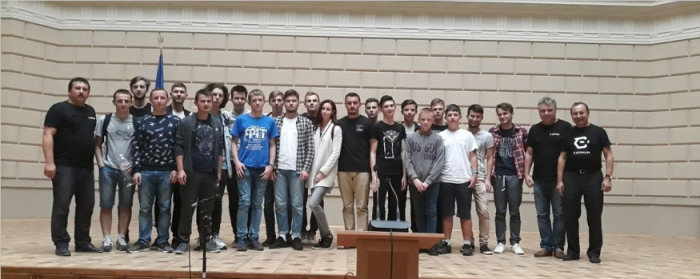 Чотири команди айтішників УжНУ – в десятці кращих на студентській олімпіаді з програмування