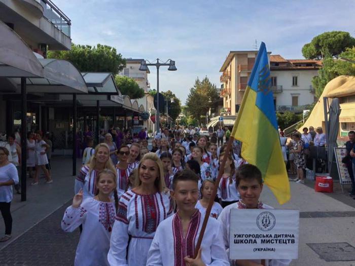 Юні таланти з Ужгорода зібрали гучні овації в Італії