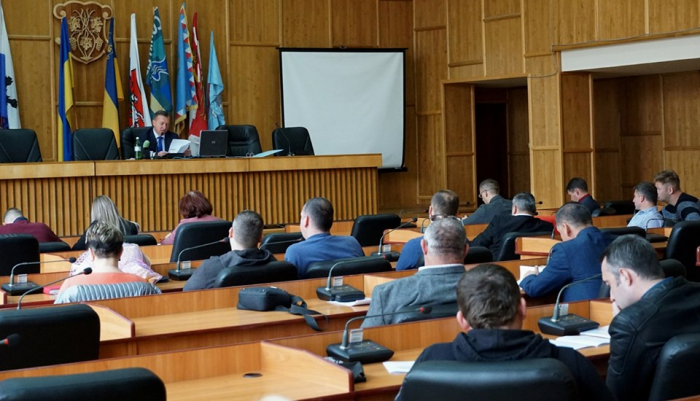 Відбулася позачергова сесія Ужгородської міської ради