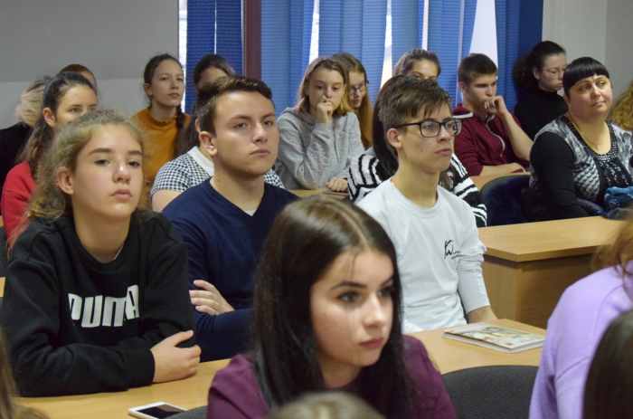 Ужгородські школярі переглянули фільм у рамках Docudays 