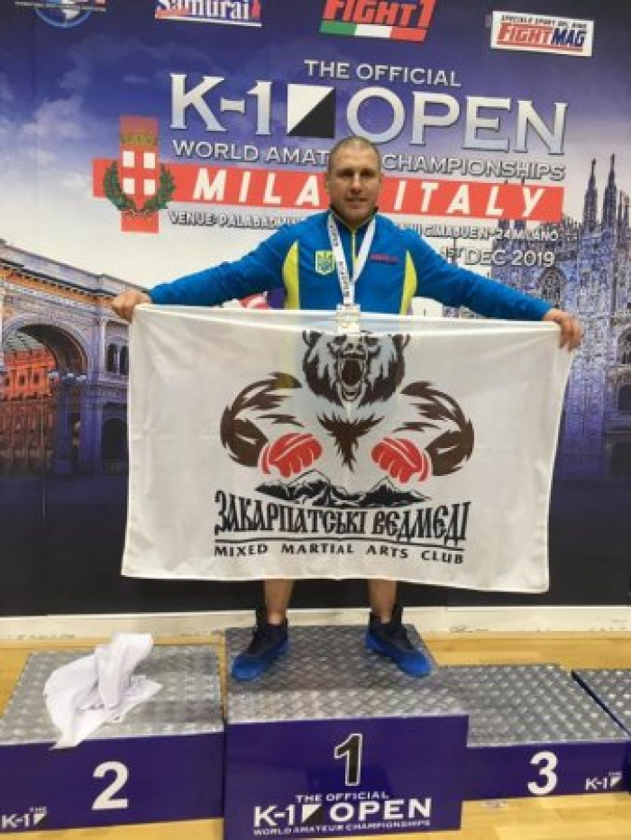 Хустянин виборов “срібло” на Чемпіонаті світу з кікбоксингу К-1 OPEN
