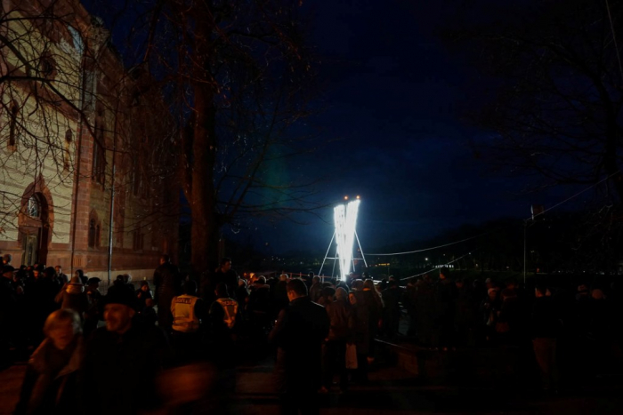 Єврейське свято Хануки в Ужгороді: вже традиційно запалювали менору (ФОТО)