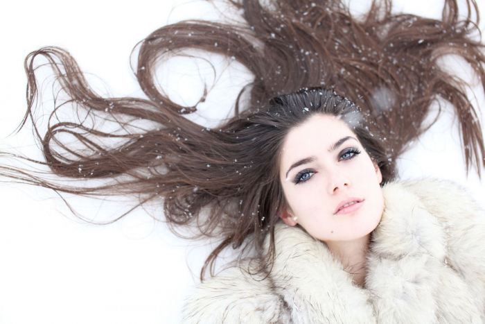 Жіноча шпаргалка: помилки при догляді за волоссям взимку 