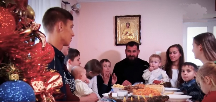 Родина священника з Виноградівщини виховує 12-ох дітей (ВІДЕО)