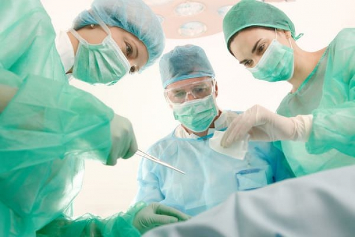 У Закарпатській обласній дитячій лікарні проводять унікальну операцію (ВІДЕО)