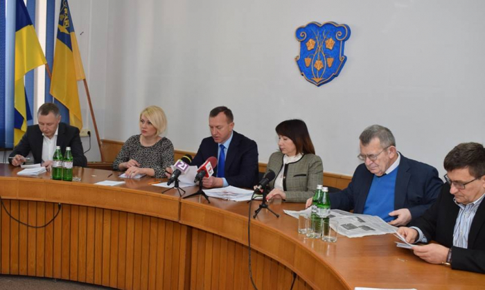 Чергове засідання виконавчого комітету проходить в Ужгородській міській раді
