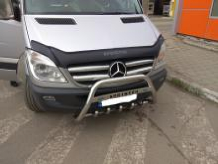 Закарпатські митники виявили "сюрприз" на понад 7 тисяч гривень у запасному колесі автівки українця