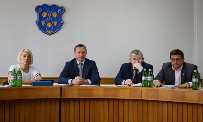 В Ужгороді на засіданні виконкому міської ради змінили межі виборчих дільниць