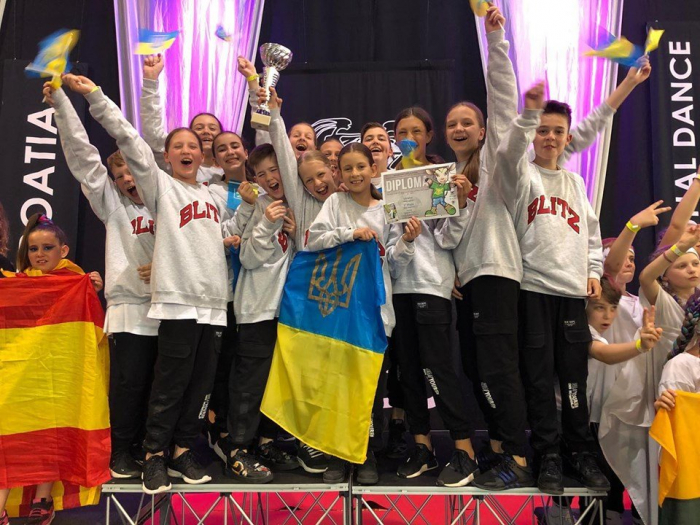 Рекорд ужгородського "Бліцу": танцівники вибороли 7 золотих нагород на чемпіонаті світу в Хорватії