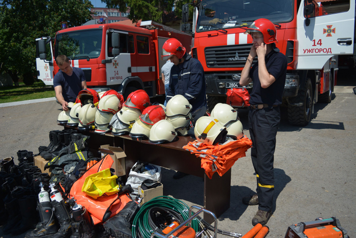 Ужгородські рятувальники отримали нове матеріально-технічне забезпечення