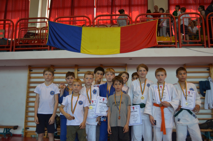 Ужгородські дзюдоїсти привезли 9 медалей із Міжнародного турніру в Румунії