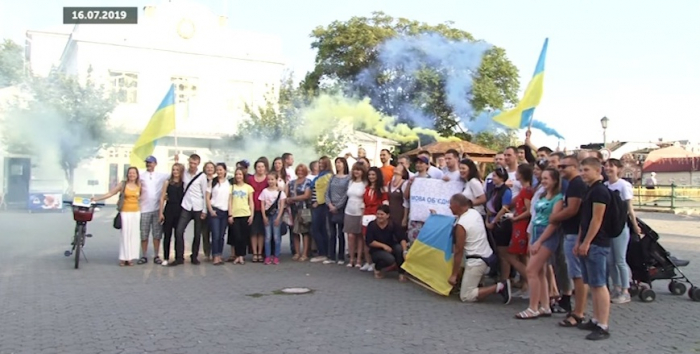 Ужгород підтримав акцію «Мова об’єднує», що відбулася в сотні міст України