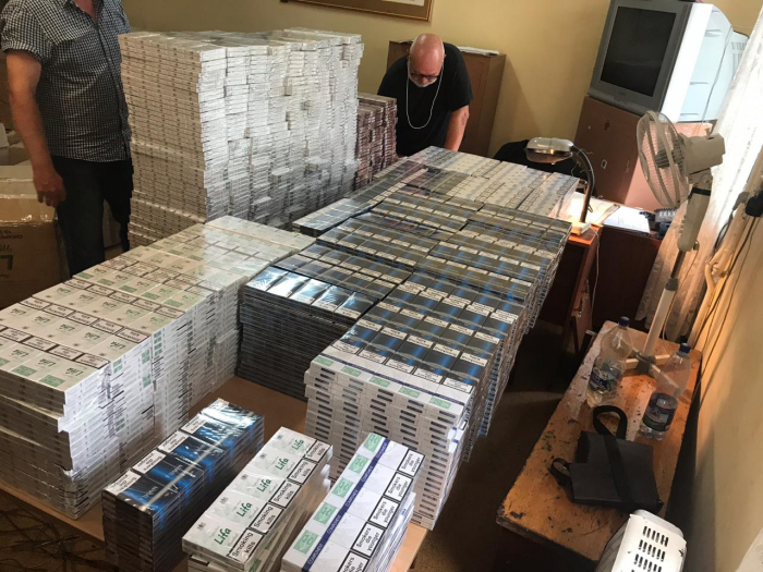 Закарпатські митники виявили 8910 пачок цигарок без акцизних марок