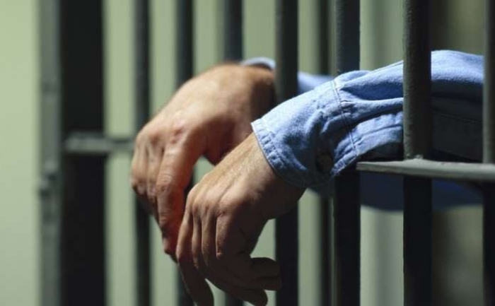 Чоловік, який на Великоберезнянщині здійснював психологічний тиск на матір і сестру, пів року проведе за ґратами