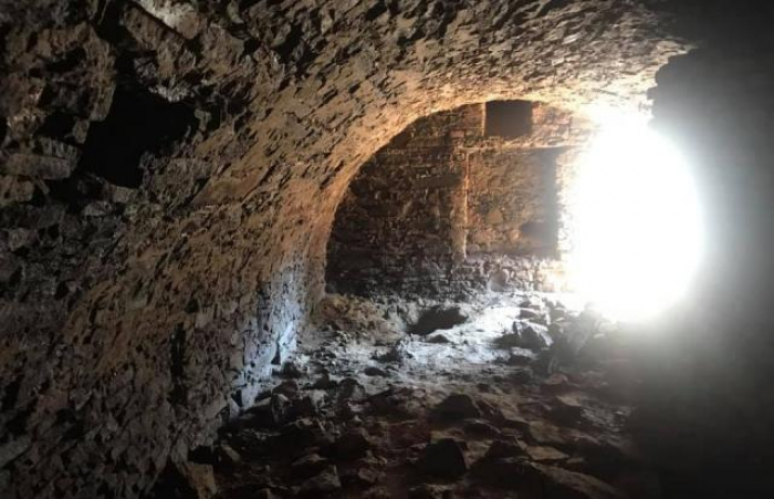 Віднайдений в центрі Ужгорода підвал, вочевидь, має прохід до інших підземель