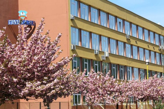 28 млн грн на капітальний ремонт вулиці та басейна отримав Ужгород за сприяння депутата облради Андрія Андріїва