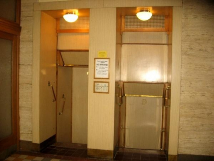 Як в Ужгороді працює єдиний в Україні ліфт-патерностер