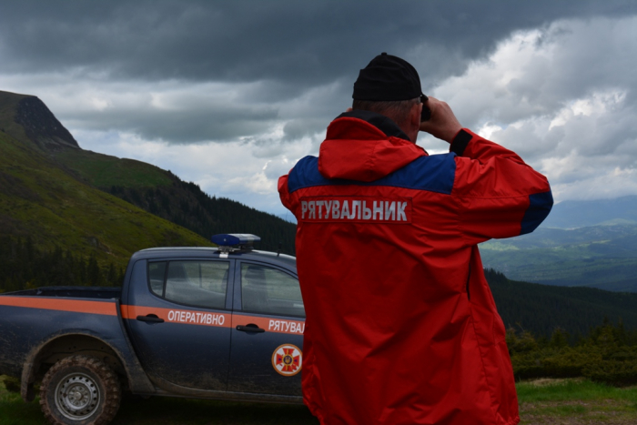 Через погані погодні умови на горі Петрос, на Рахівщині, блукали туристи з Черкащини