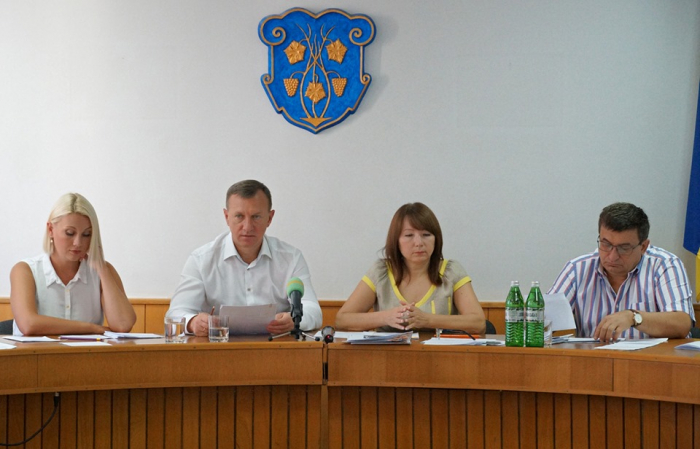 На засіданні виконкому в Ужгороді прийняли рішення про демонтаж самовільно встановлених споруд (СПИСОК)