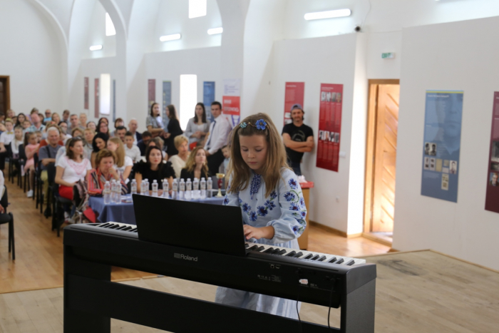 Фестиваль вуличного піаніно проходить в «Совиному гнізді», в Ужгороді