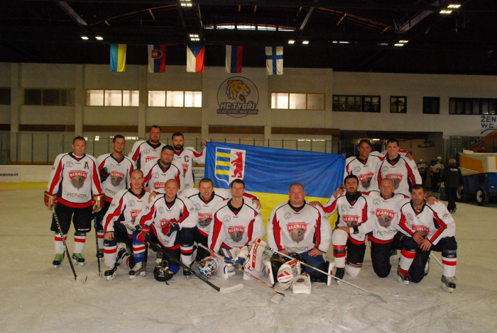 Збірна Закарпаття з хокею яскраво відзначилися на турнірі в Чехії (ФОТО)
