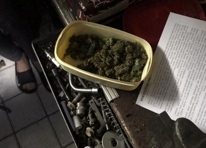 Під час обшуку поліцейські Берегівщини вилучили наркотики