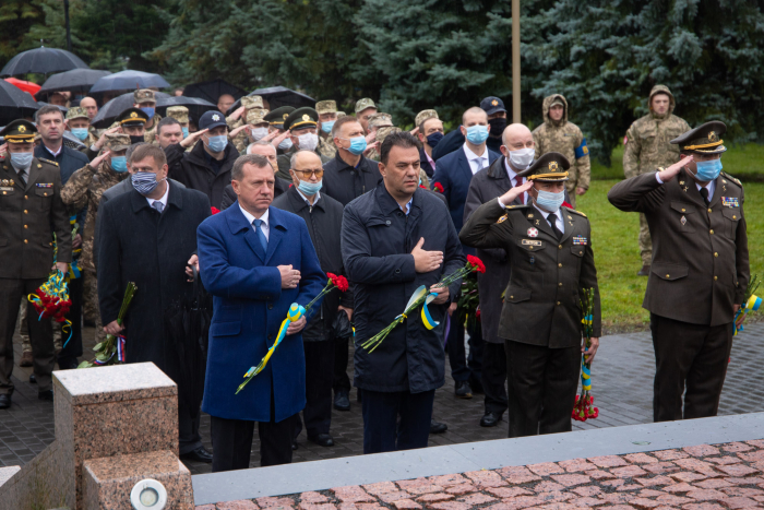 В Ужгороді вшанували пам'ять захисників України (ФОТОРЕПОРТАЖ)