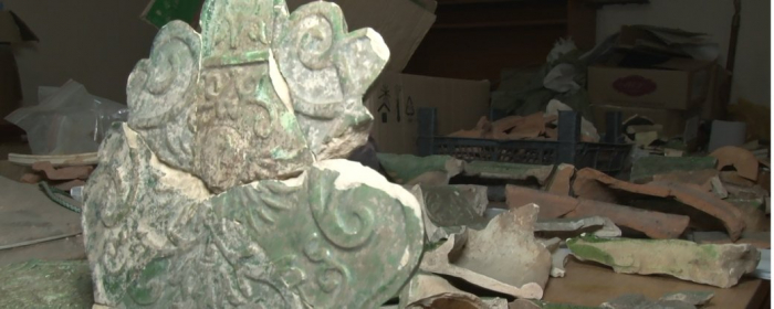 Шматки кахлю знайшли в підвалі під час розкопок Невицького замку