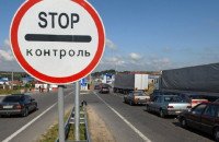 На пунктах пропуску “Грушів” та “Лужанка” є черги
