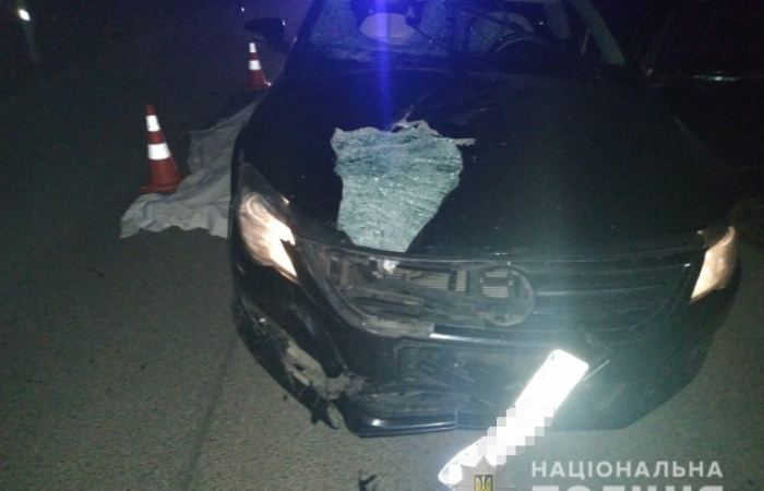 Смертельна ДТП на Тячівщині: жінка потрапила під колеса Volkswagen Passat (ФОТО)