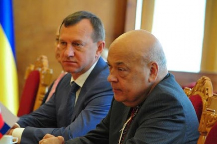 Геннадій Москаль закликав ужгородців підтримати у другому турі виборів Богдана Андріїва