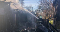 У Мукачеві сталася пожежа у надвірній споруді
