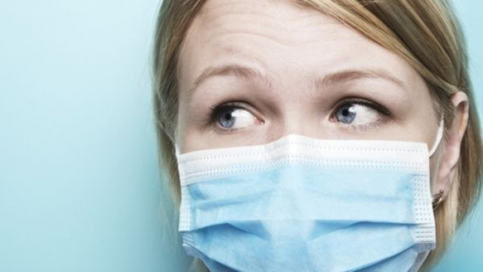 У зв’язку з коронавірусом: Чи є в Ужгороді медичні маски?