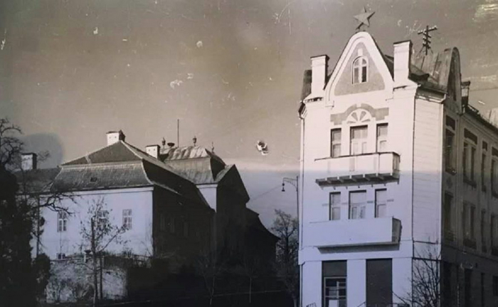 Історія у фото: як виглядала площа Жупанатська в Ужгороді всередині минулого століття