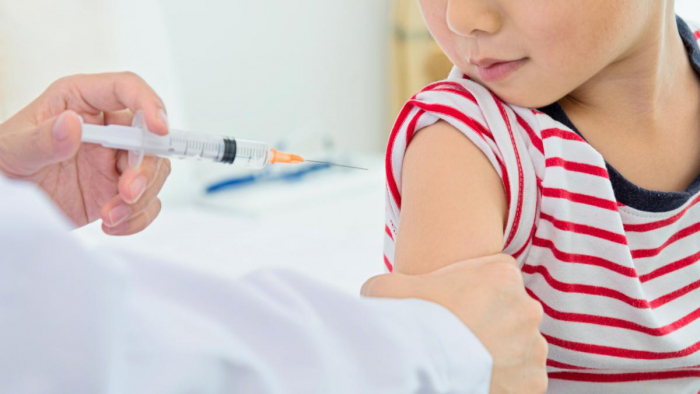 Вакцинація на карантині: що робити закарпатським сім’ям з малими дітьми?