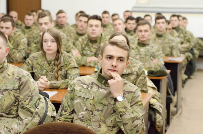 Закарпатська ДПС: навчання на військовій кафедрі дає право на податкову знижку