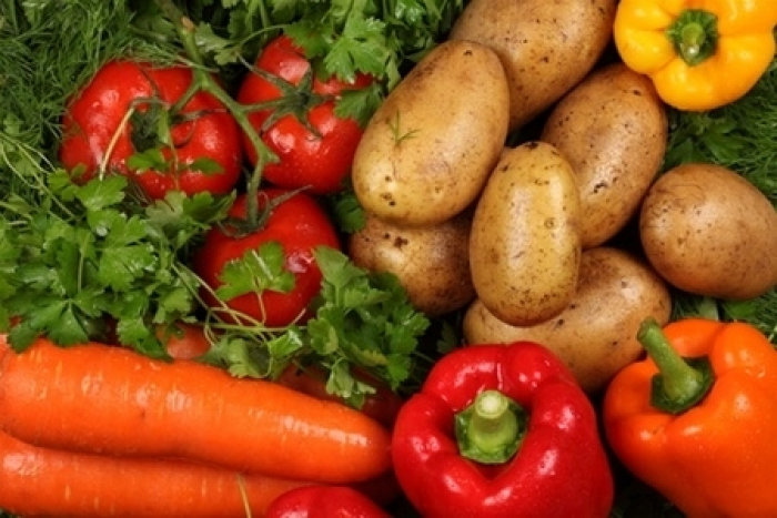 Що й по чому? Які ціни на овочі в супермаркетах та на ринках Ужгорода?