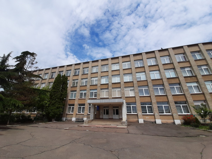 Останній дзвоник у режимі онлайн: Досвід однієї зі шкіл Ужгорода