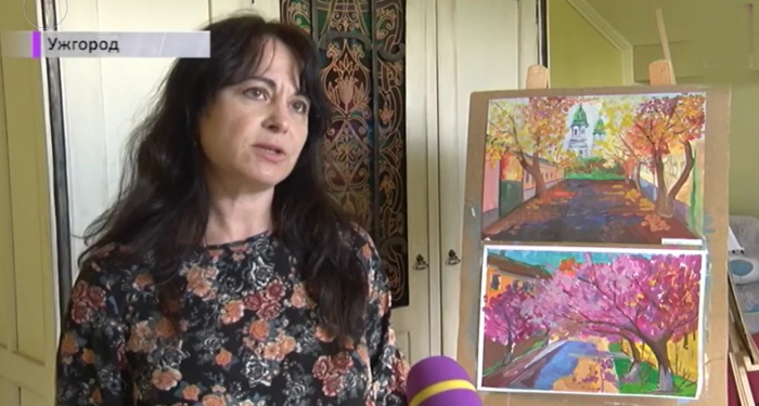 В Ужгороді вчителька створює креативні художні відеоуроки для дітей та дорослих